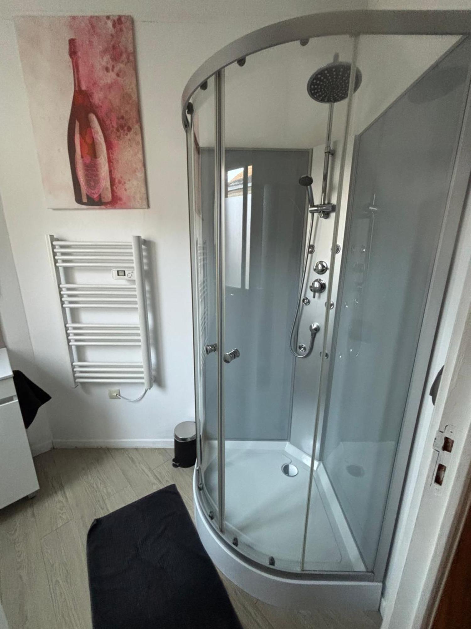 Fine Bulle En Champagne - 1 Chambre - Terrasse 에페르네이 외부 사진